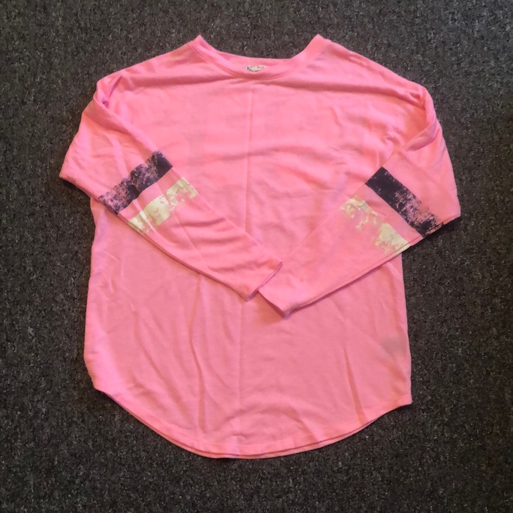 Size XS baggy tee